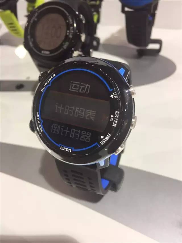 2026年智能手表对比测评：华为WATCHGT5、AppleWatchSE、三星GalaxyWatch5、GarminVenu2谁才是你的最佳选择？(图1)